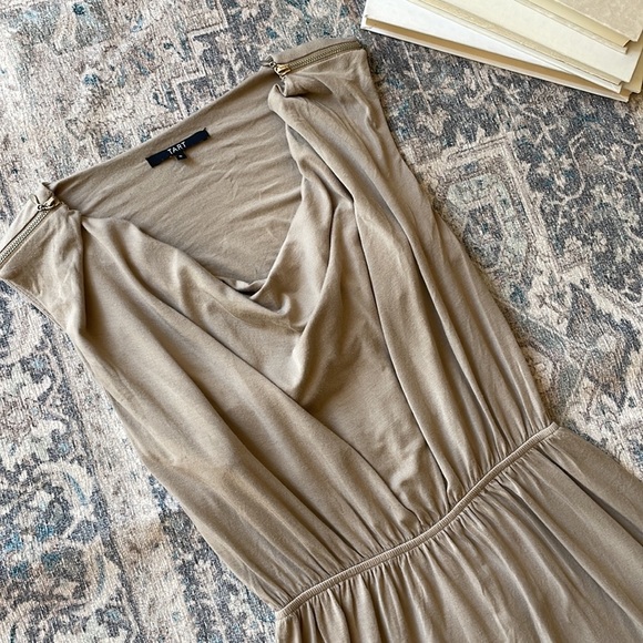 TART Dress - Picture 2 of 11